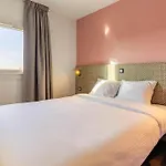 Hotel Lumiere 2*