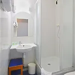 Lumiere Hotel 2*