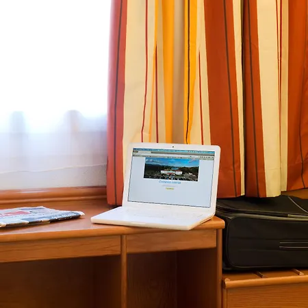 Hotel Lumiere 2*