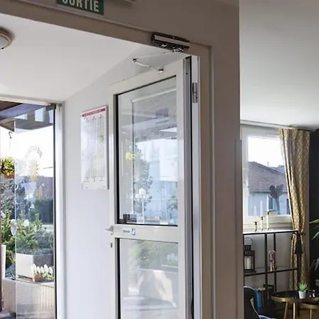 Hotel Lumiere