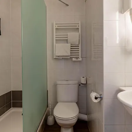 Lumiere Hotel 2*