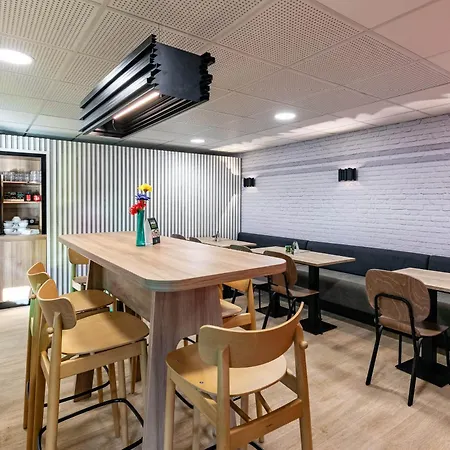 Lumiere 2* كولمار