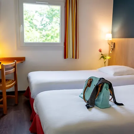 Lumiere Hotel 2*